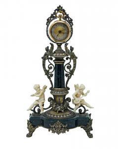 Germania, fine XIX, inizio XX secolo, Portaorologio con putti musicanti